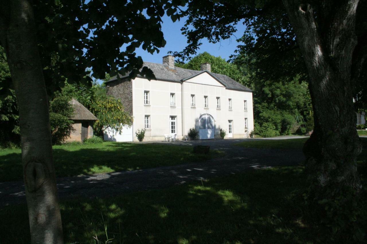 Chateau De Lamberville Exterior photo
